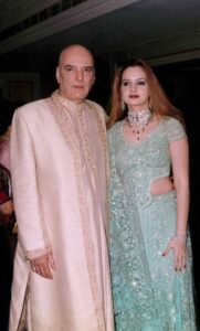 Laila with her dad actor Feroz Khan